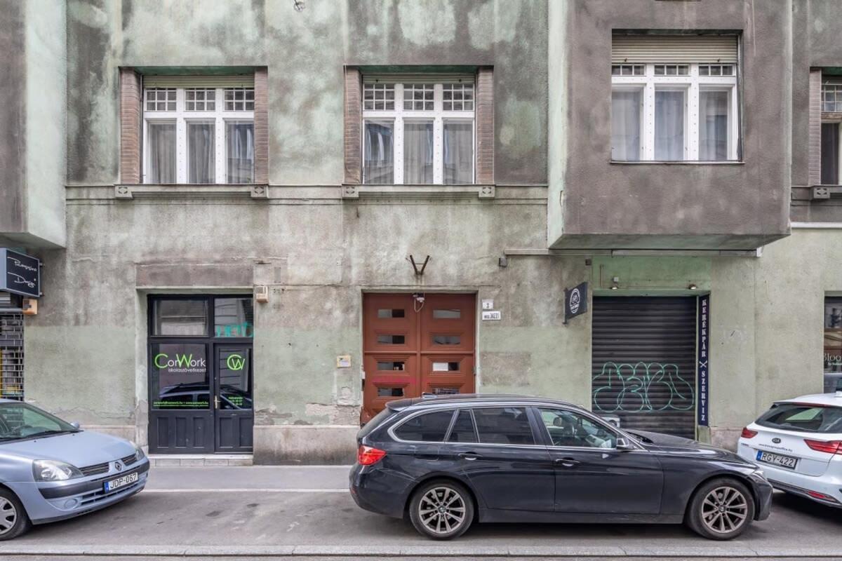 Super Central New Studio Budapest Bagian luar foto